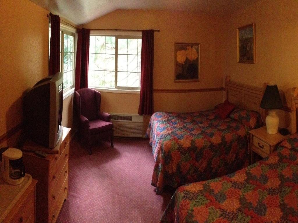 Strawberry Inn Room photo